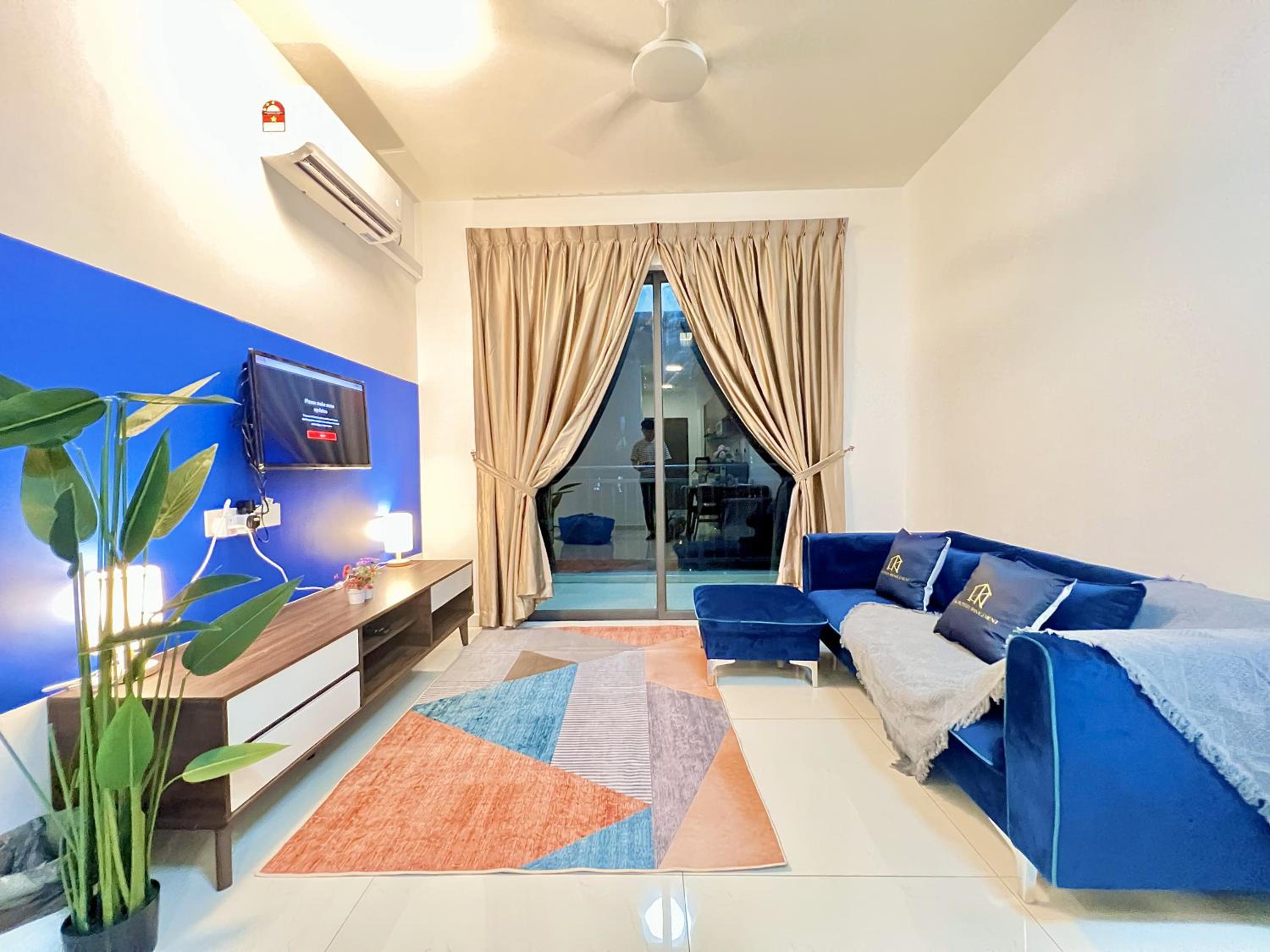 Central Park Tampoi 2 bedroom by Luxecocoo CK