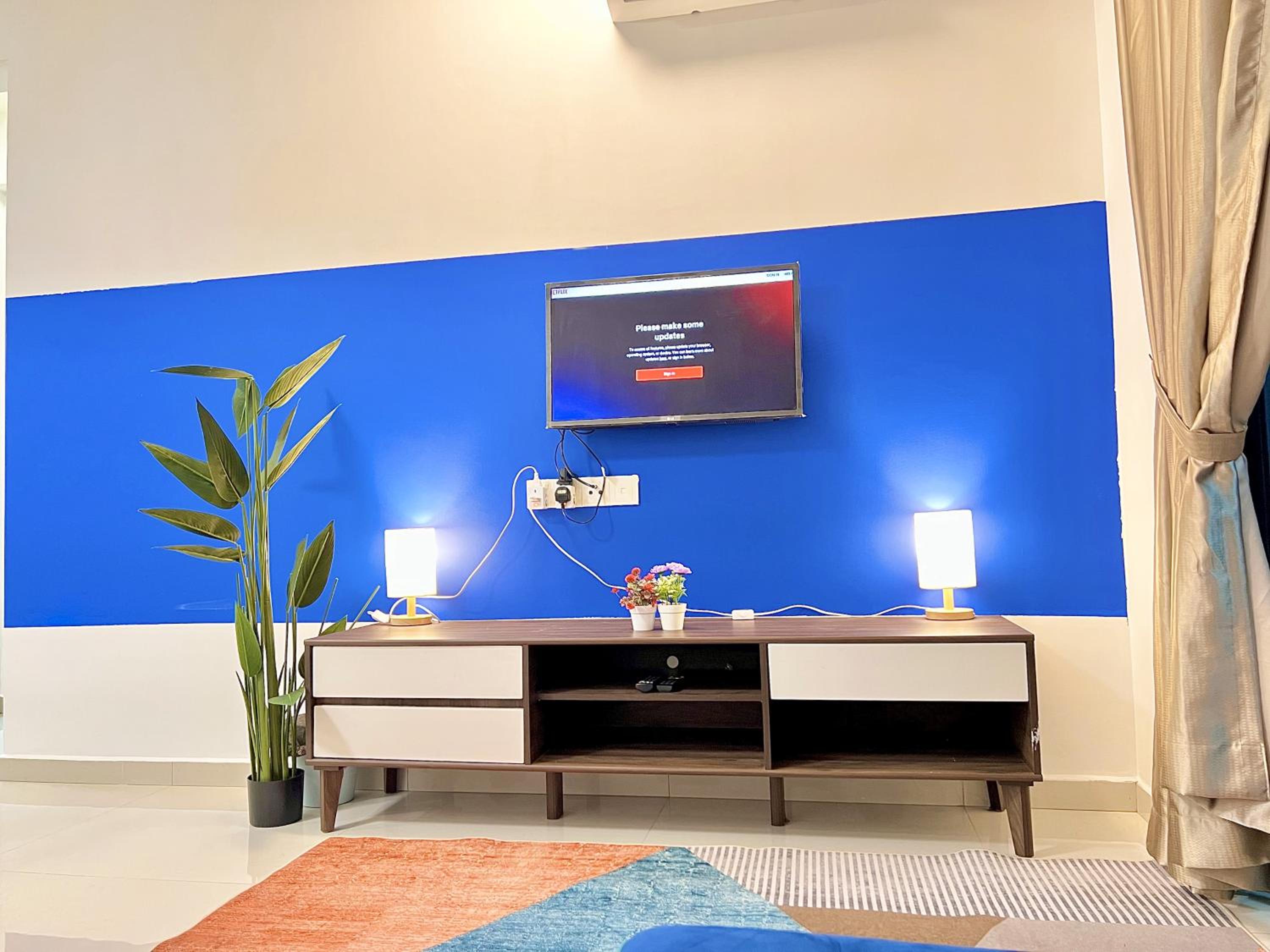 Central Park Tampoi 2 bedroom by Luxecocoo CK