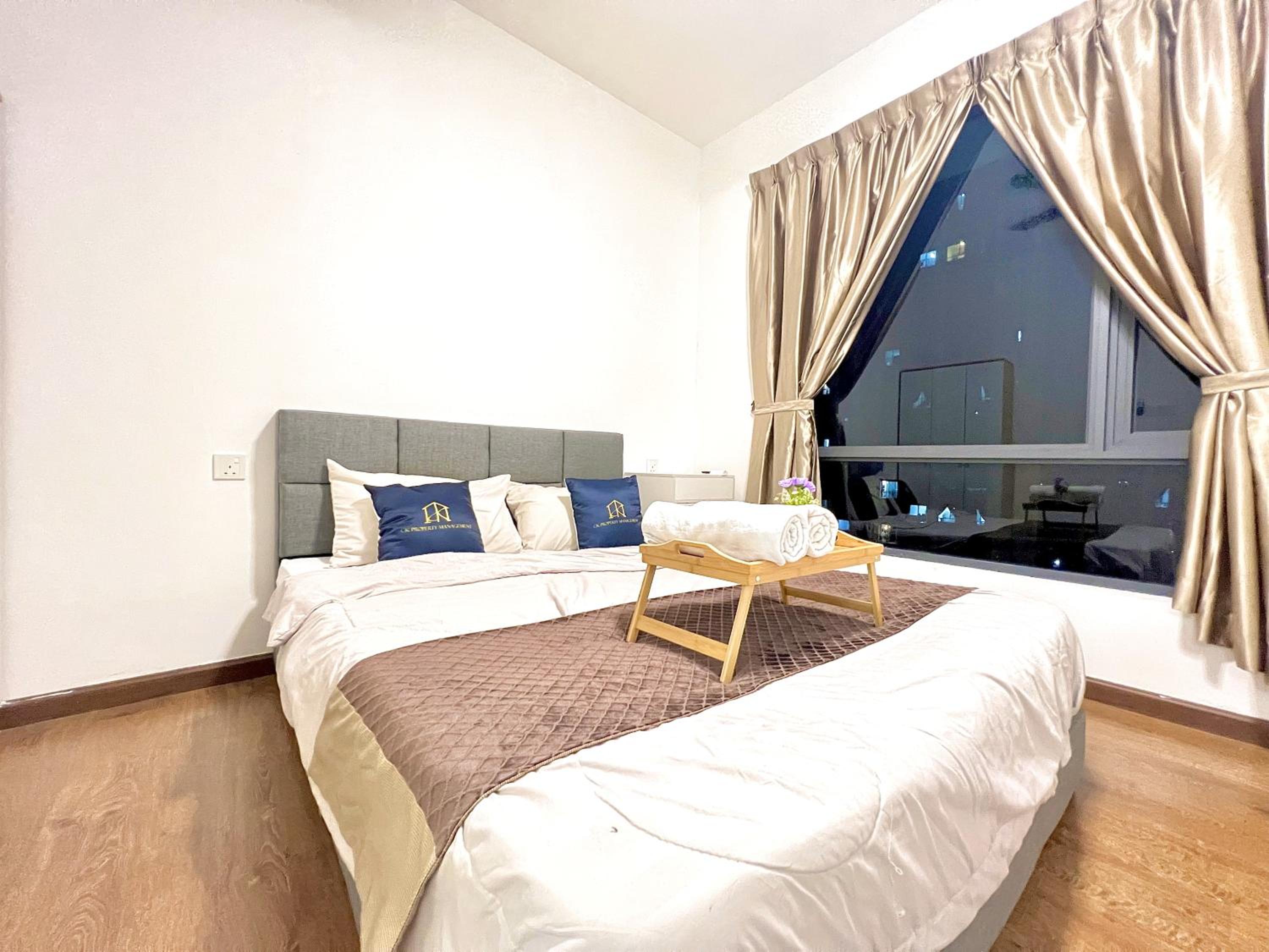Central Park Tampoi 2 bedroom by Luxecocoo CK