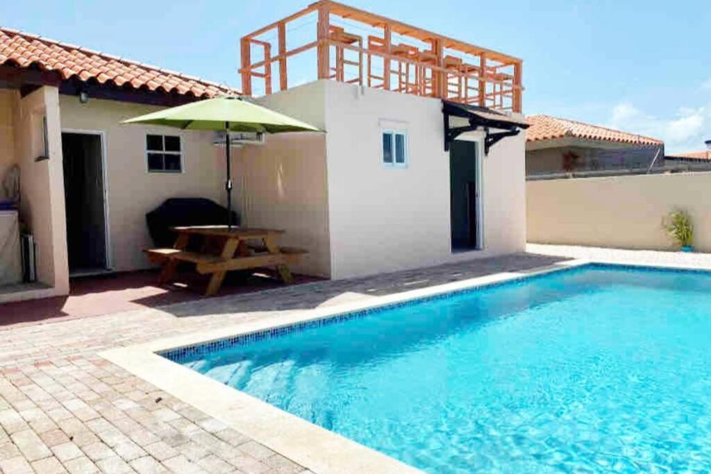 3BD Villa near Best Beaches 30ft private pool