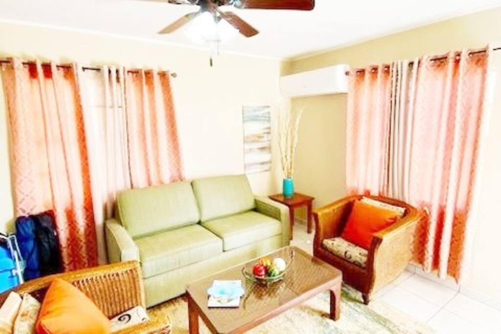 3BD Villa near Best Beaches 30ft private pool
