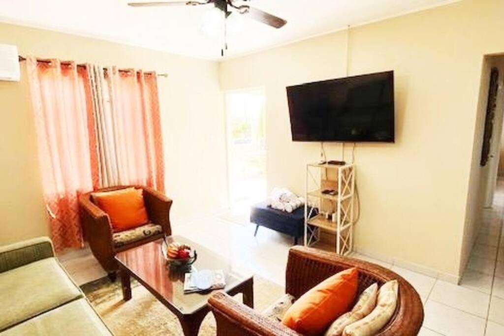 3BD Villa near Best Beaches 30ft private pool