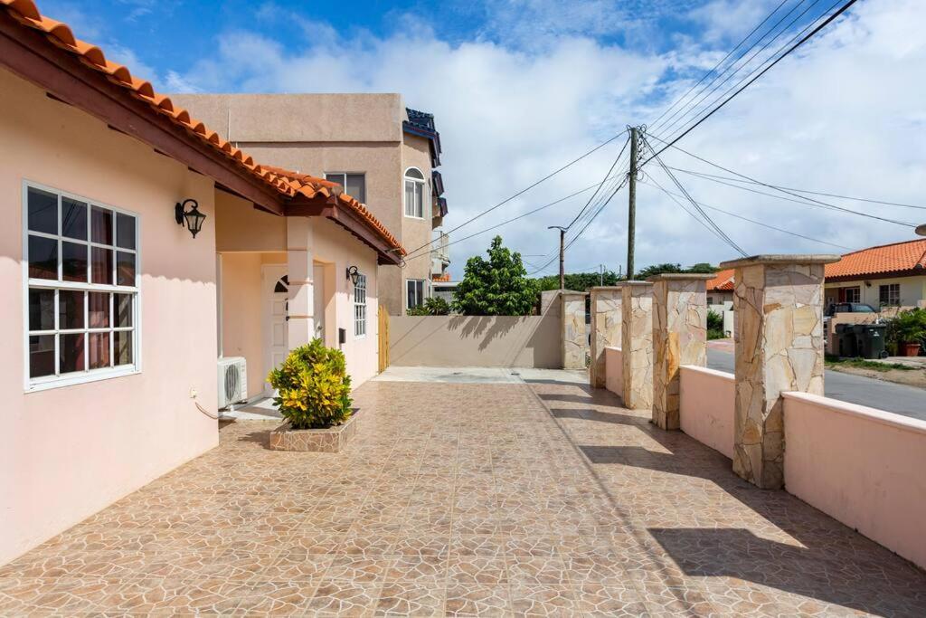 3BD Villa near Best Beaches 30ft private pool