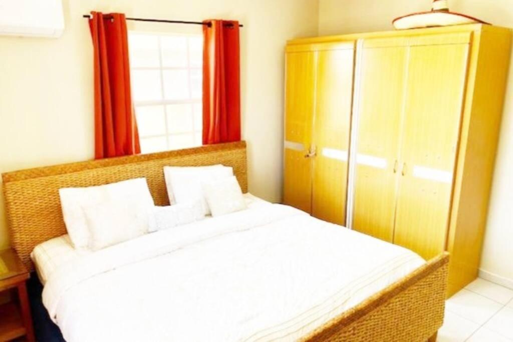 3BD Villa near Best Beaches 30ft private pool