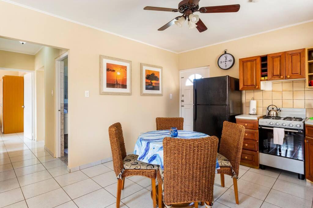 3BD Villa near Best Beaches 30ft private pool