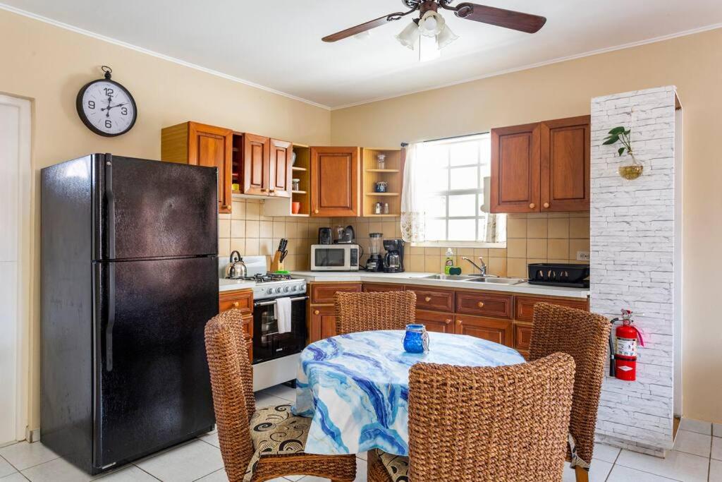 3BD Villa near Best Beaches 30ft private pool