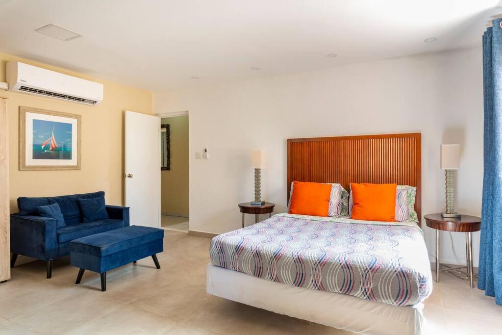 3BD Villa near Best Beaches 30ft private pool