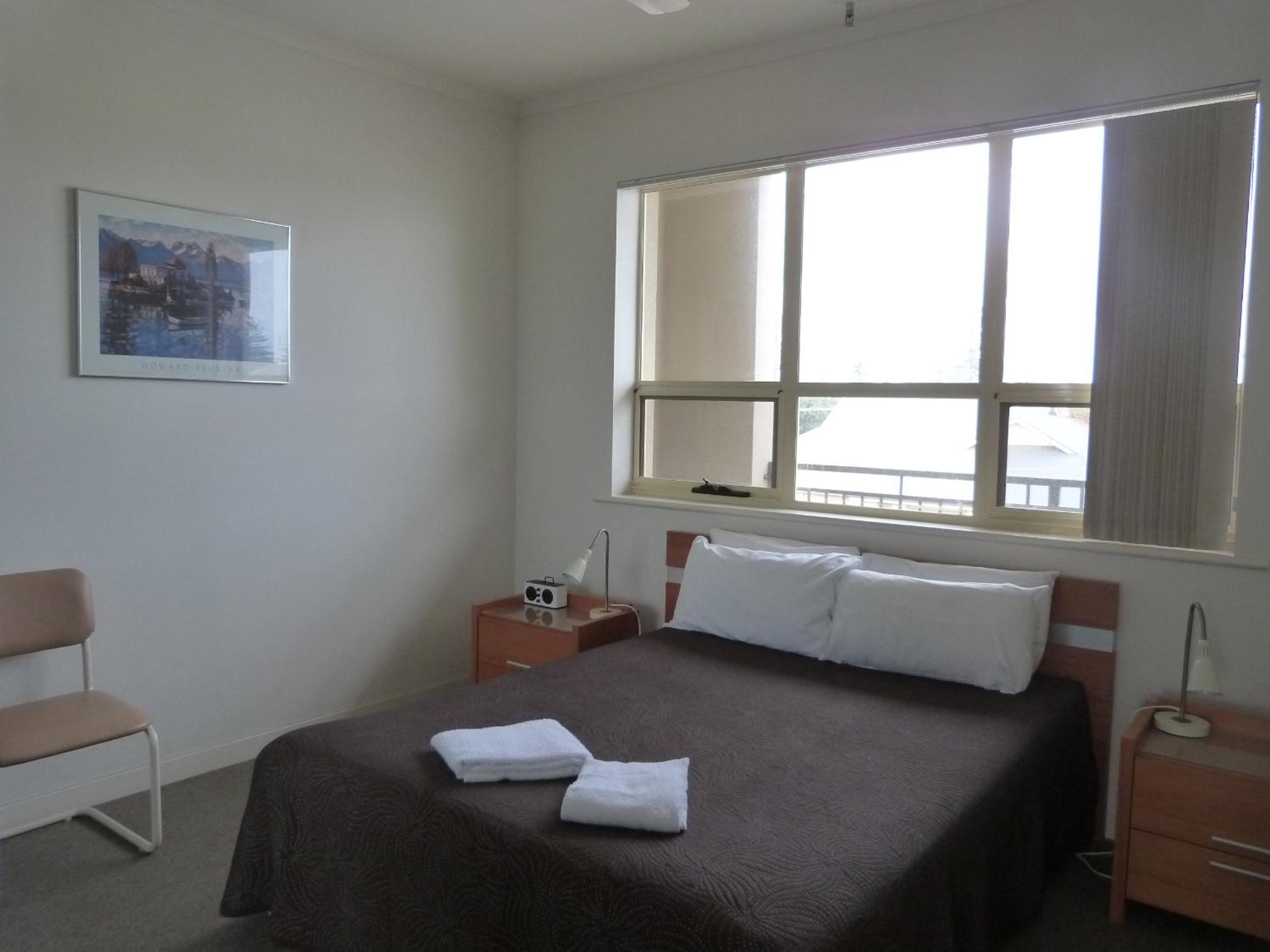Glenelg Holiday Apartments - Corfu 200 meters to the beach Free Parking