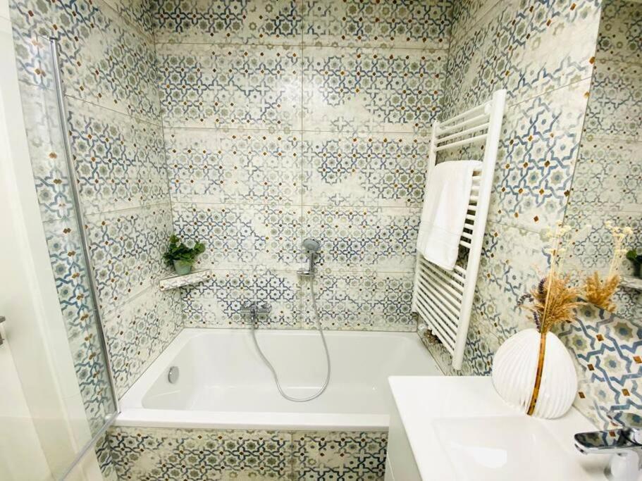 New 2bedrooms Flat in Limpertsberg-61 view 2