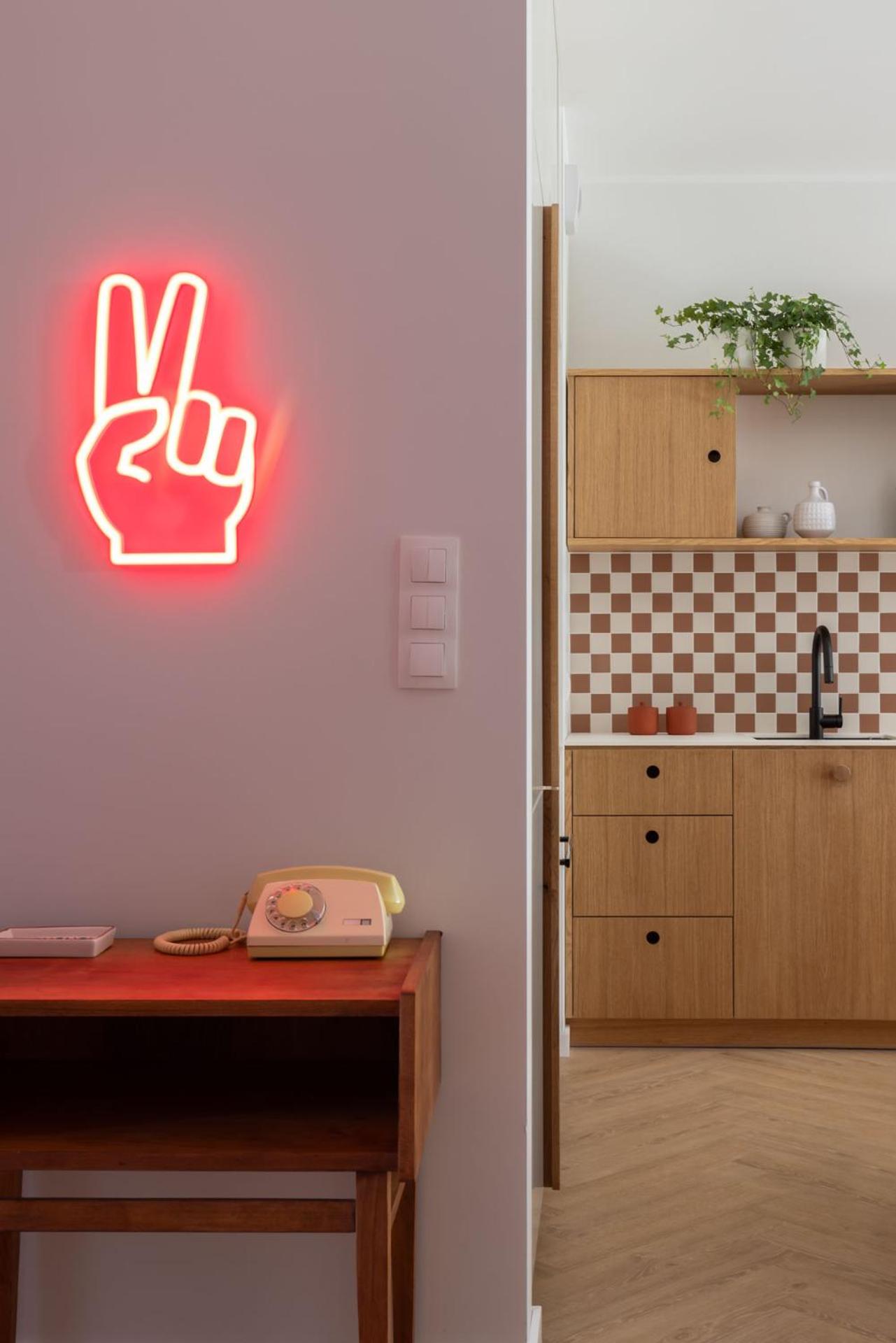 Solidarność Three Bedrooms & Garden Apartment