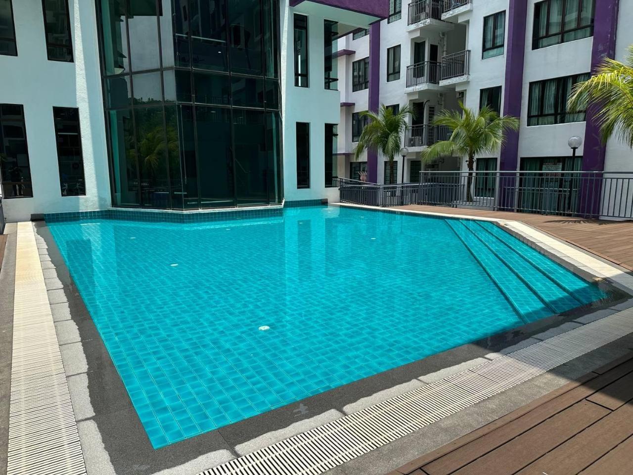 Nureenas Residence Condominium