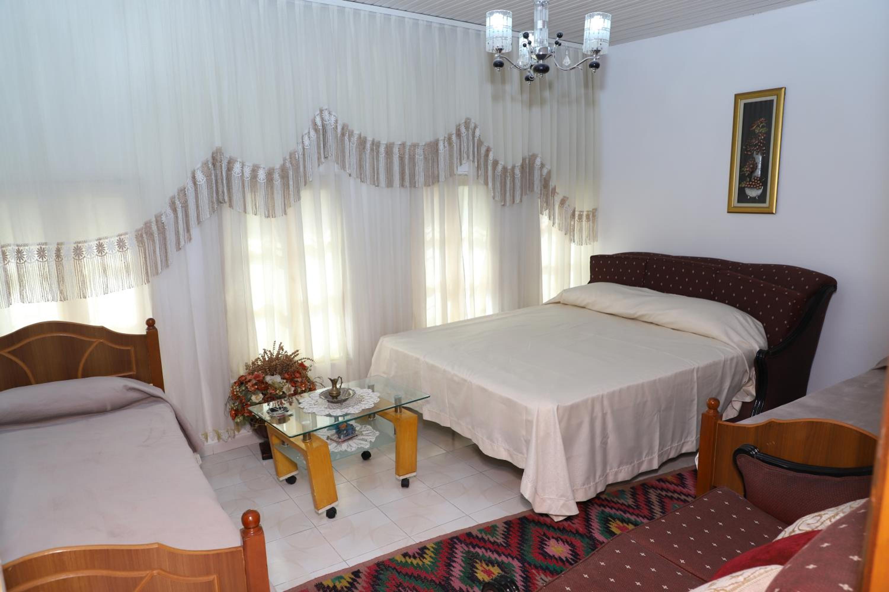 Badejani Room