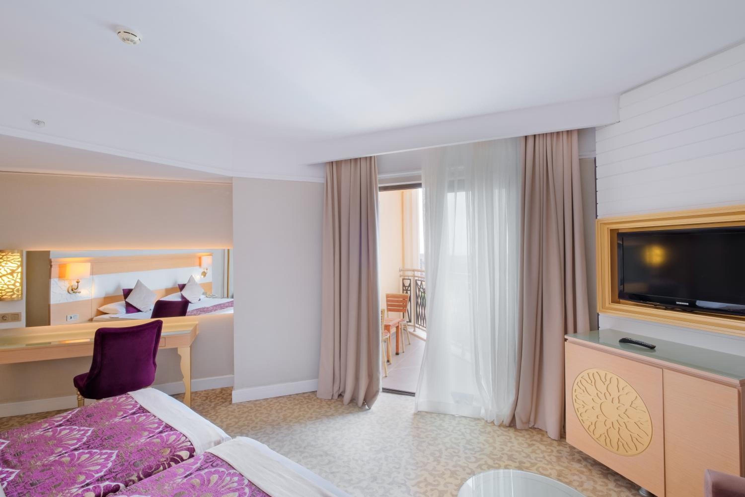 Villa Side Residence - Image 66