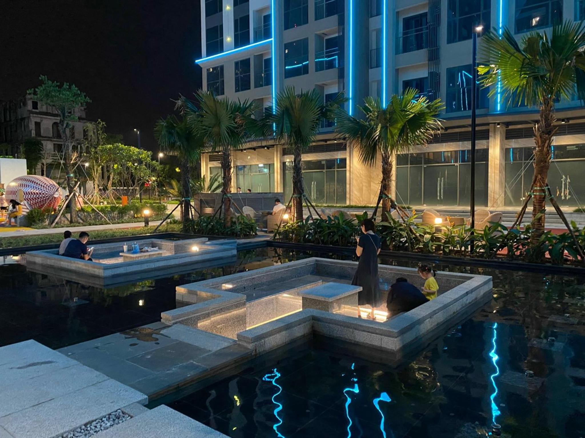 Modern apt - rooftop pool - park view - lux gym - Masteri waterfront view 3
