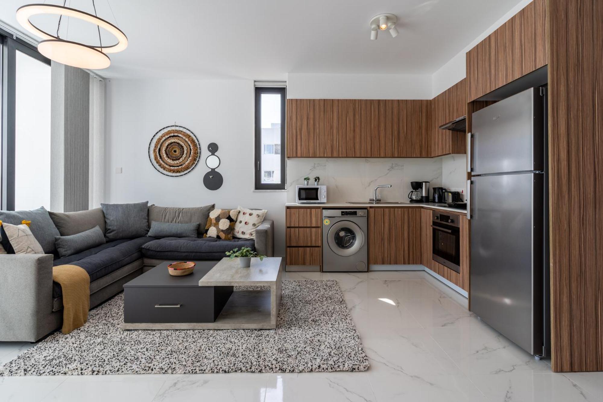 Taupe’s 2-Bedroom Apartment in Larnaca