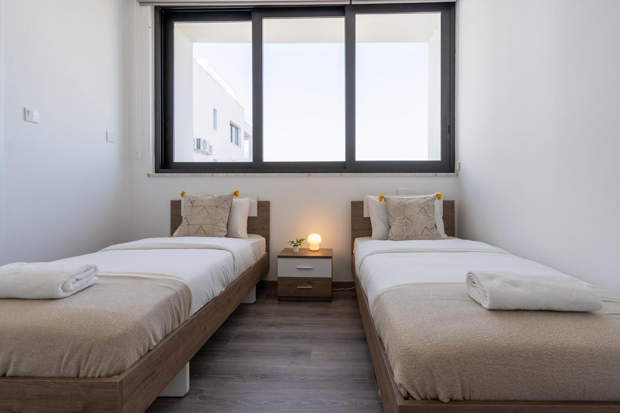 Taupe’s 2-Bedroom Apartment in Larnaca
