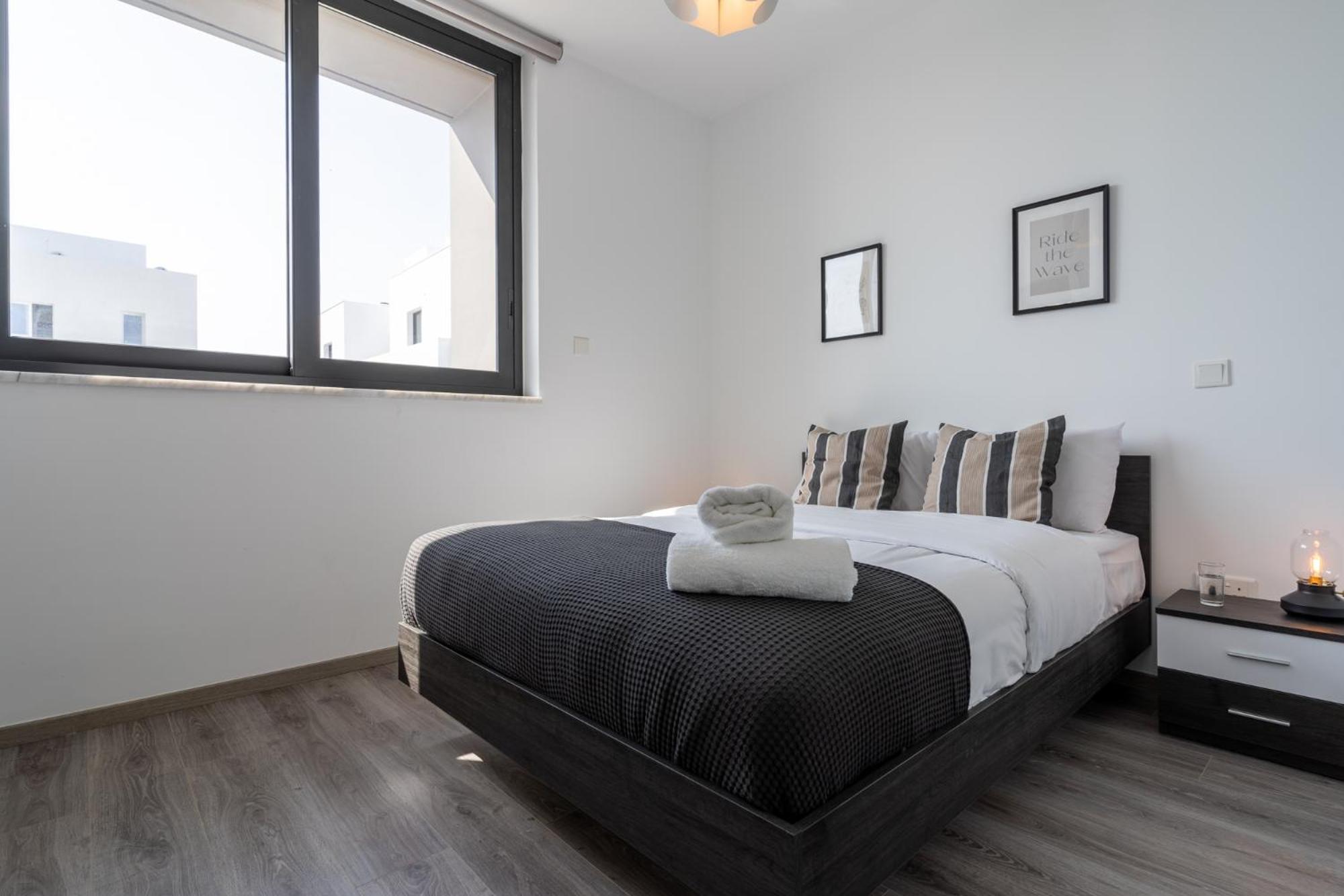 Taupe’s 2-Bedroom Apartment in Larnaca