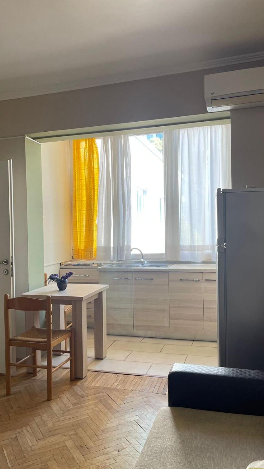 Vintage Apartment in Center