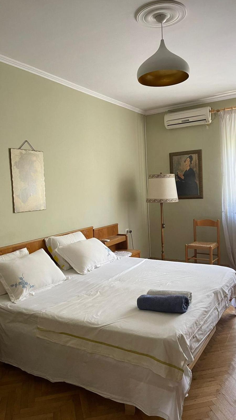 Vintage Apartment in Center