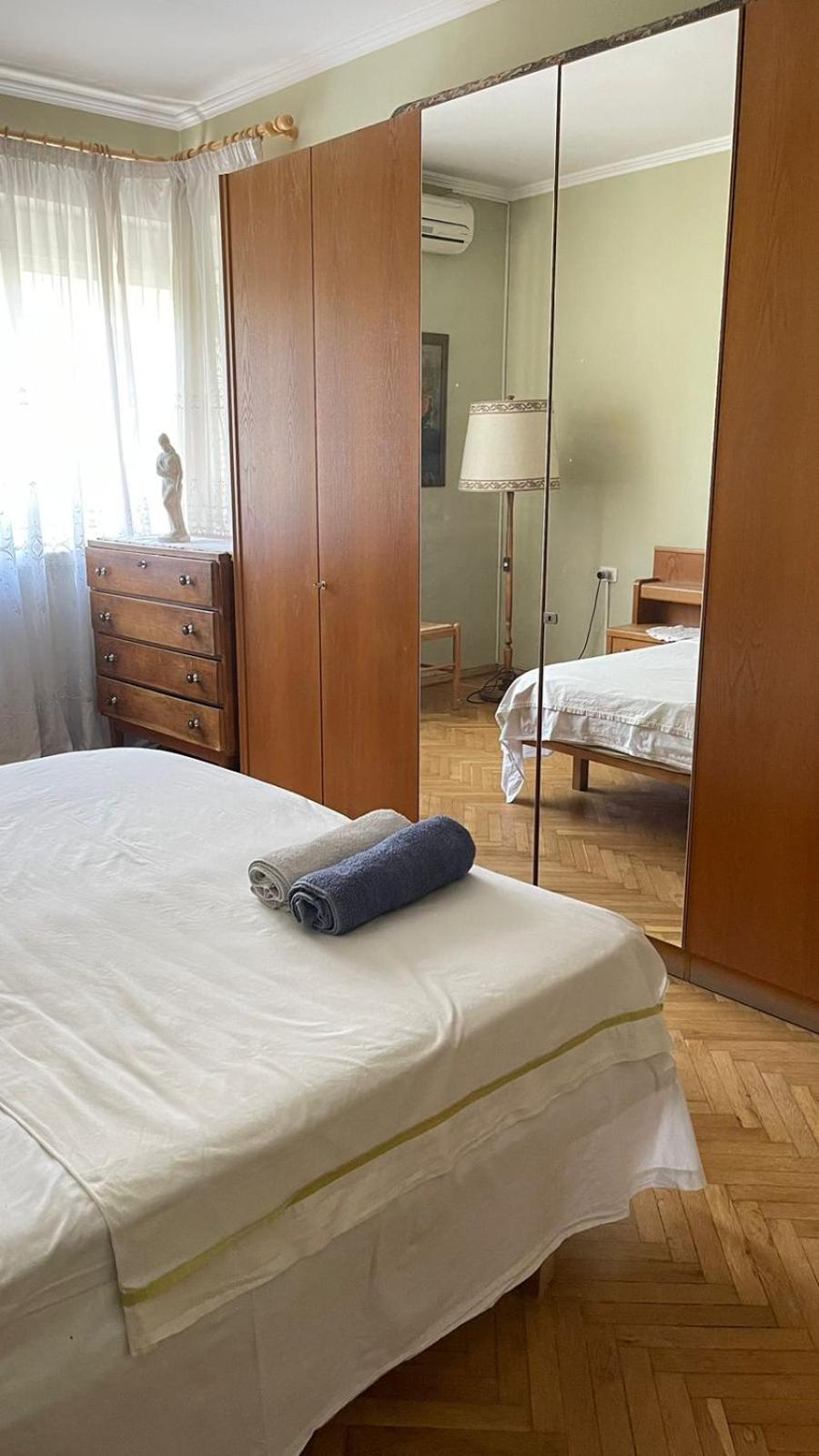 Vintage Apartment in Center