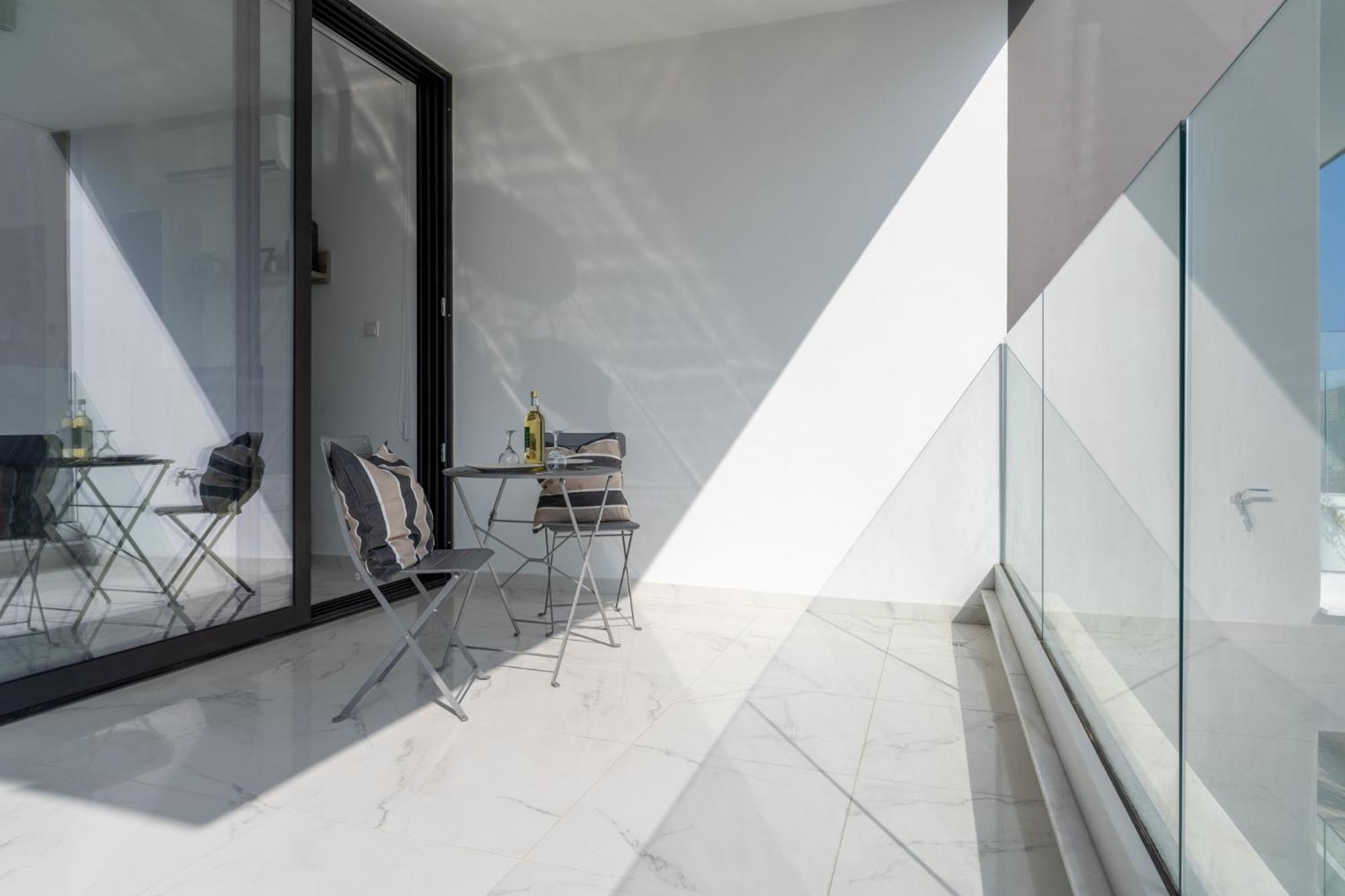 Taupe’s 2-Bedroom Apartment in Larnaca
