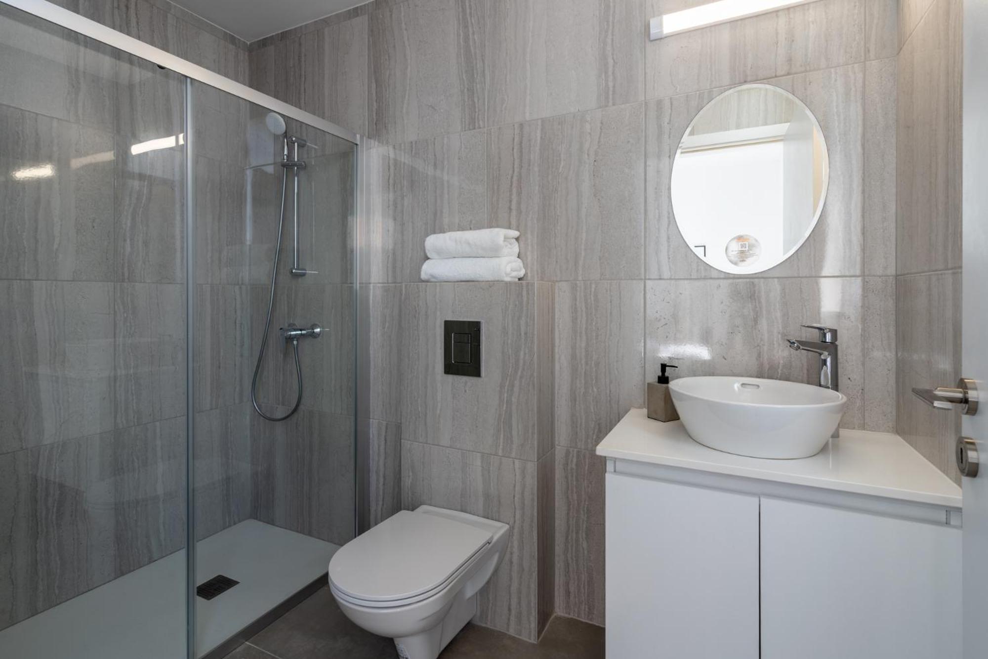 Taupe’s 2-Bedroom Apartment in Larnaca