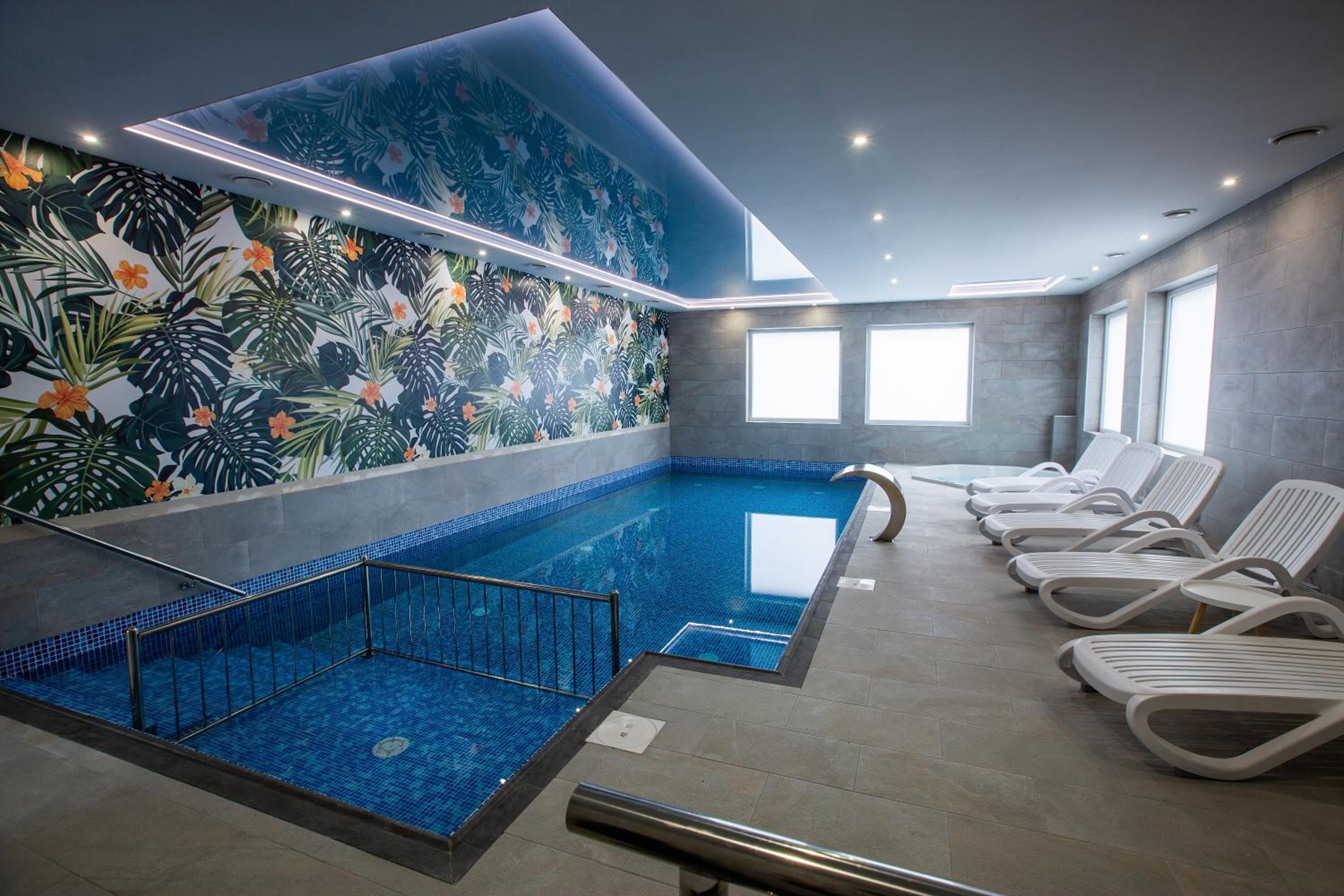 indoor pool