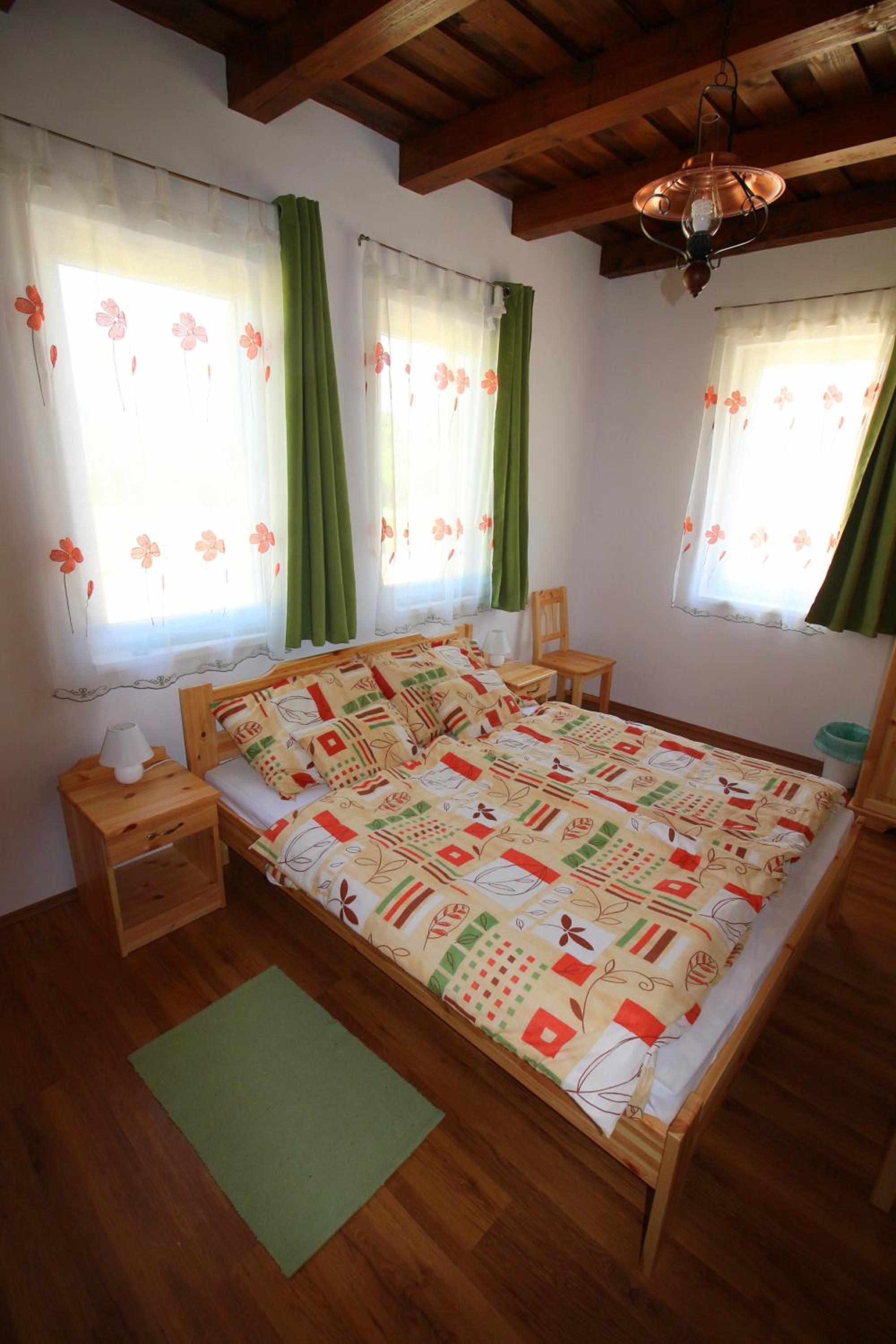 Photo 32