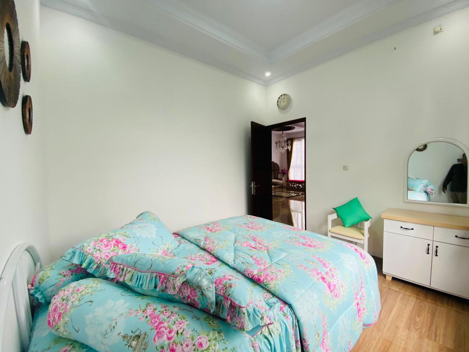 Villa Kota Bunga ELL 02