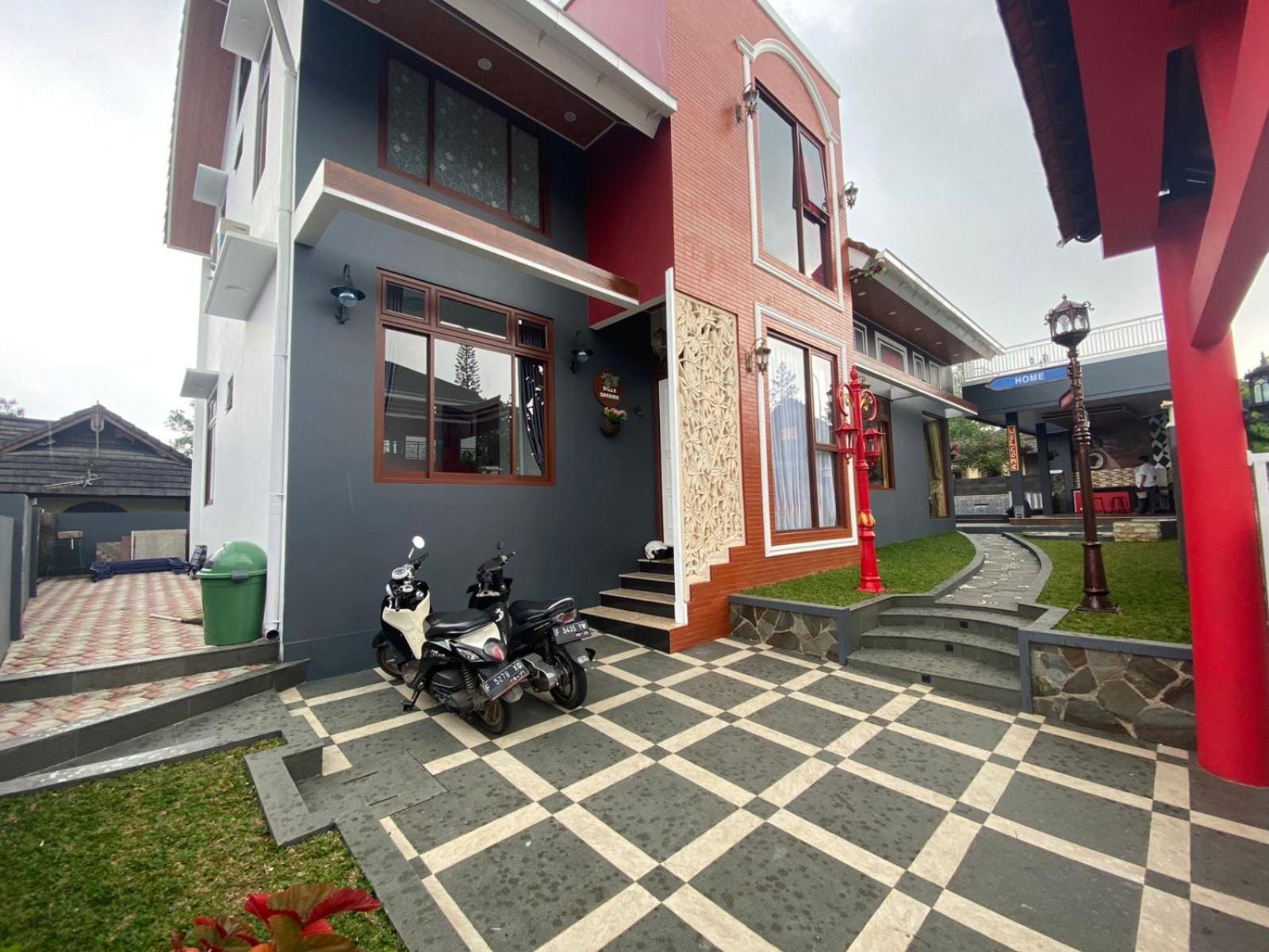 Villa Kota Bunga ELL 02