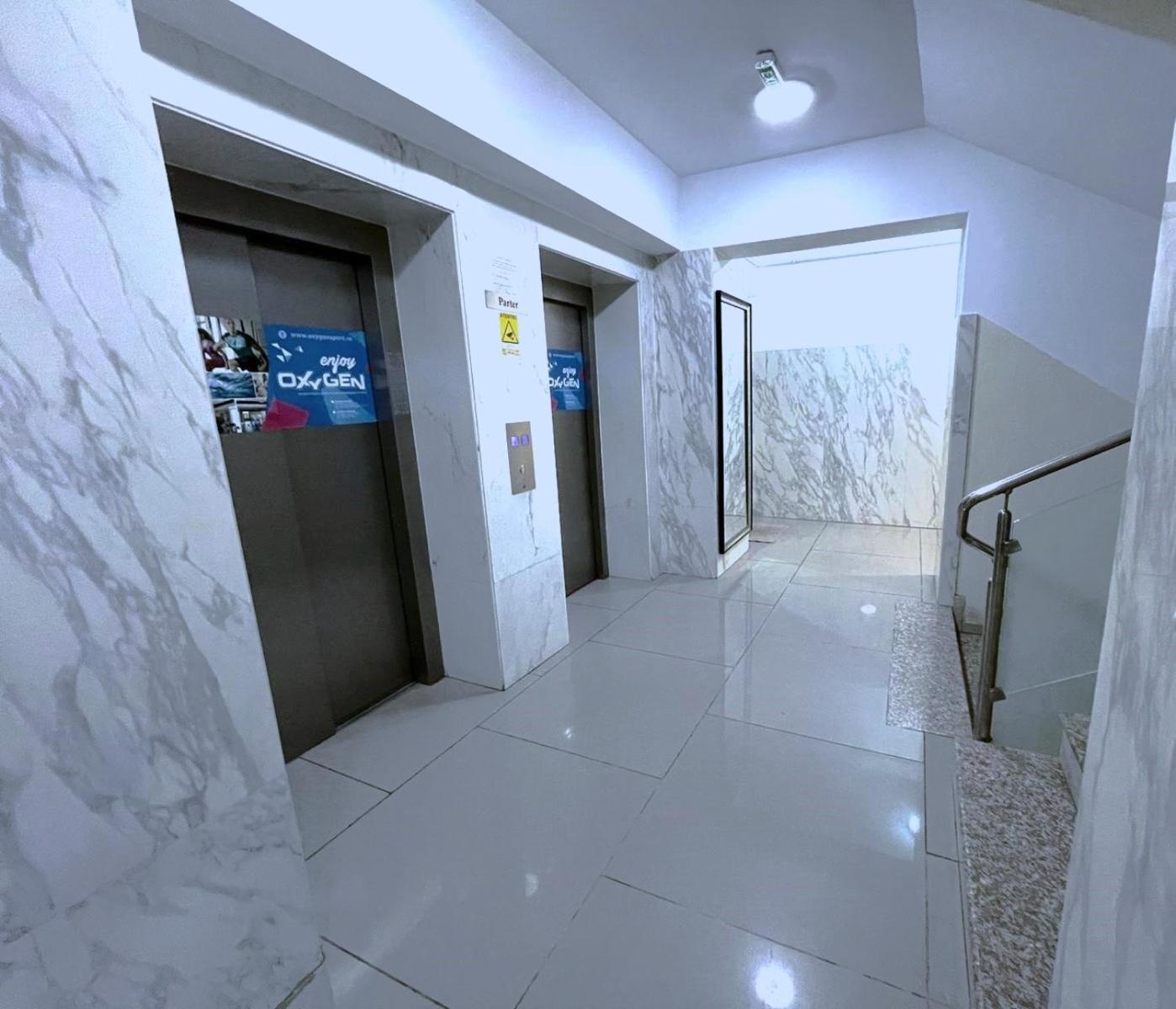 Taste of Iasi - Two room apartment - Central - Sunset touch view 2