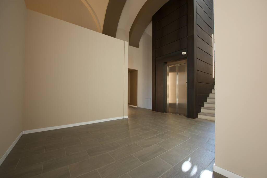 Loft Trevisan Elegant Apartment in Bra with Private Garage view 2