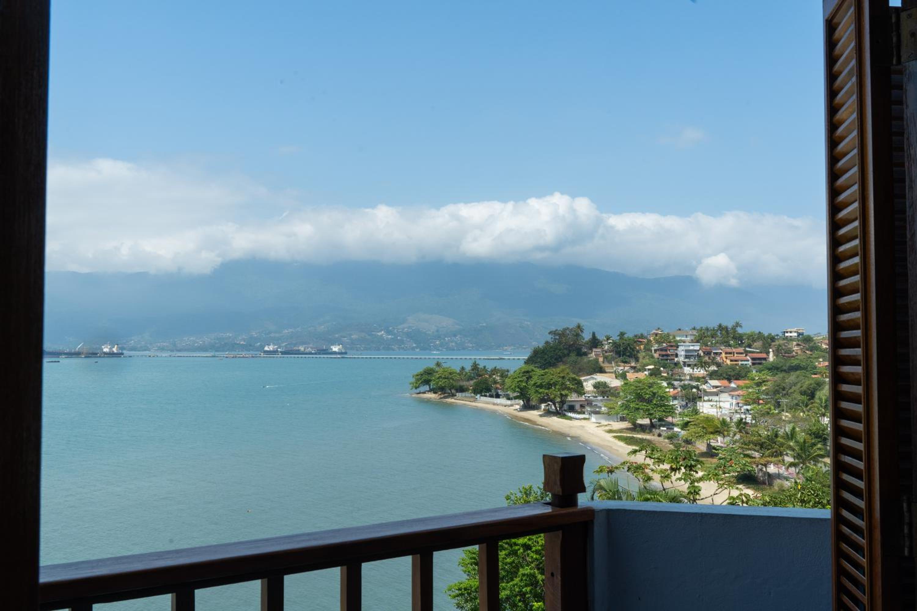 Condomínio com vista deslumbrante para Ilhabela
