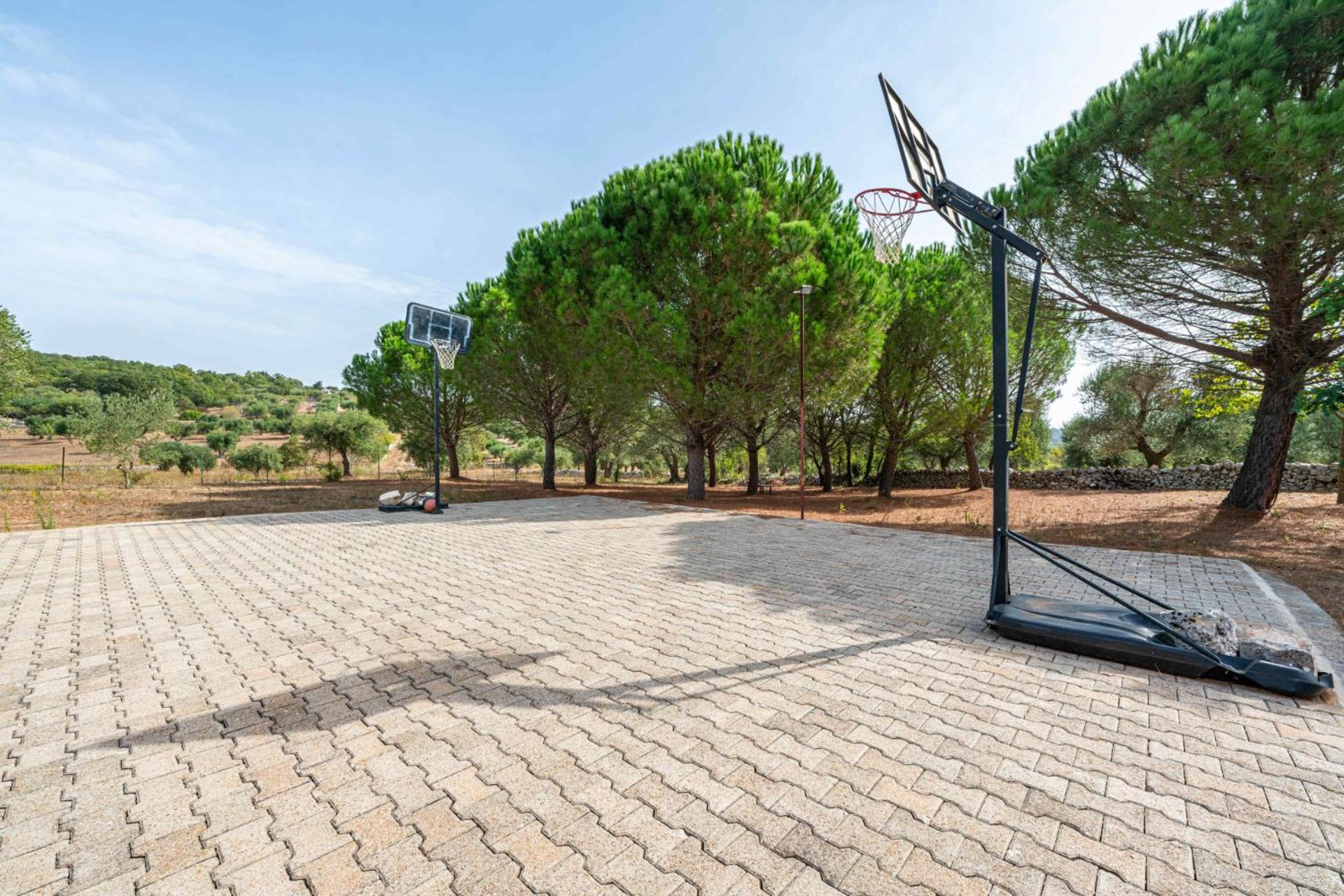 Trullo Jean by Rentbeat view 3