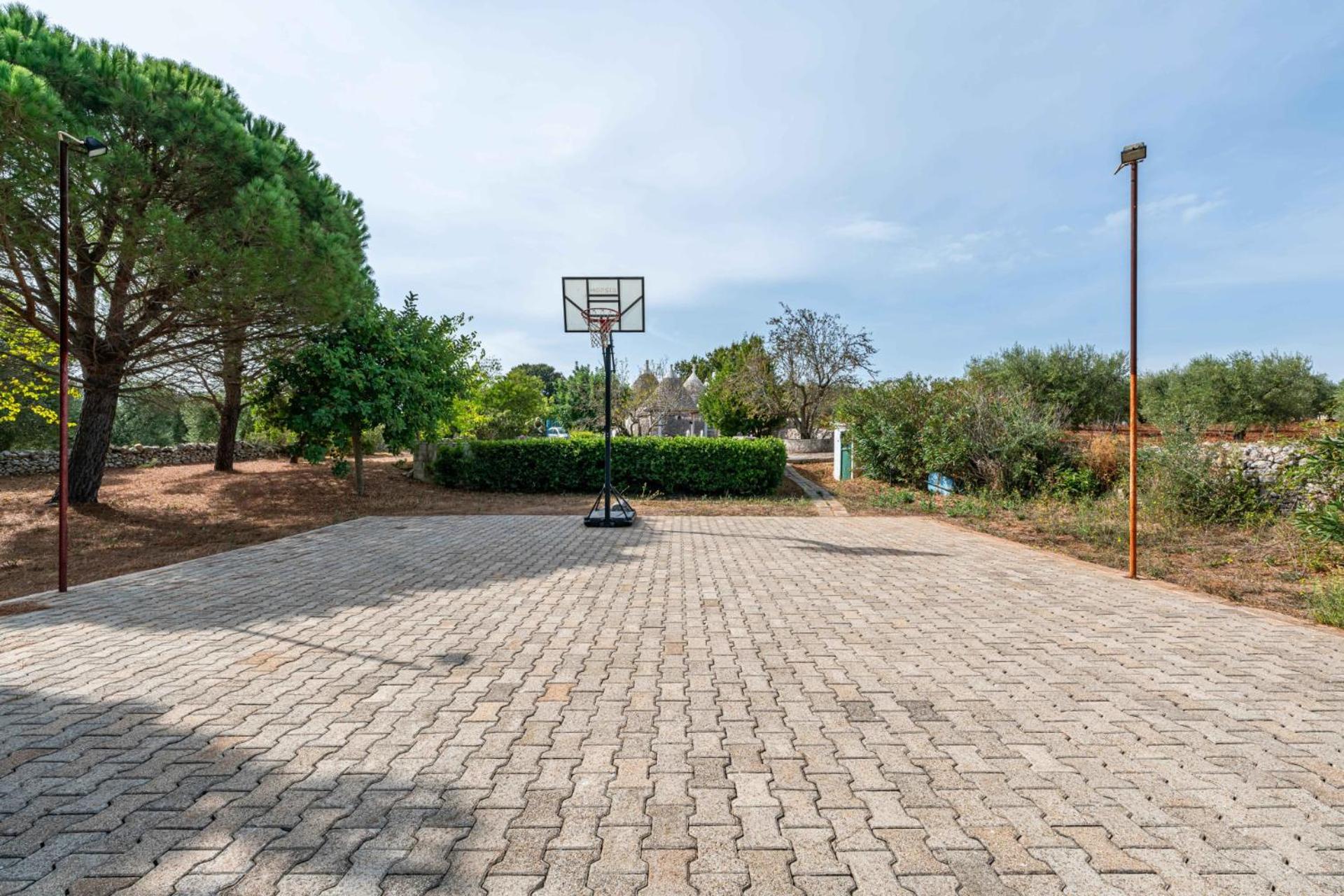 Trullo Jean by Rentbeat view 2