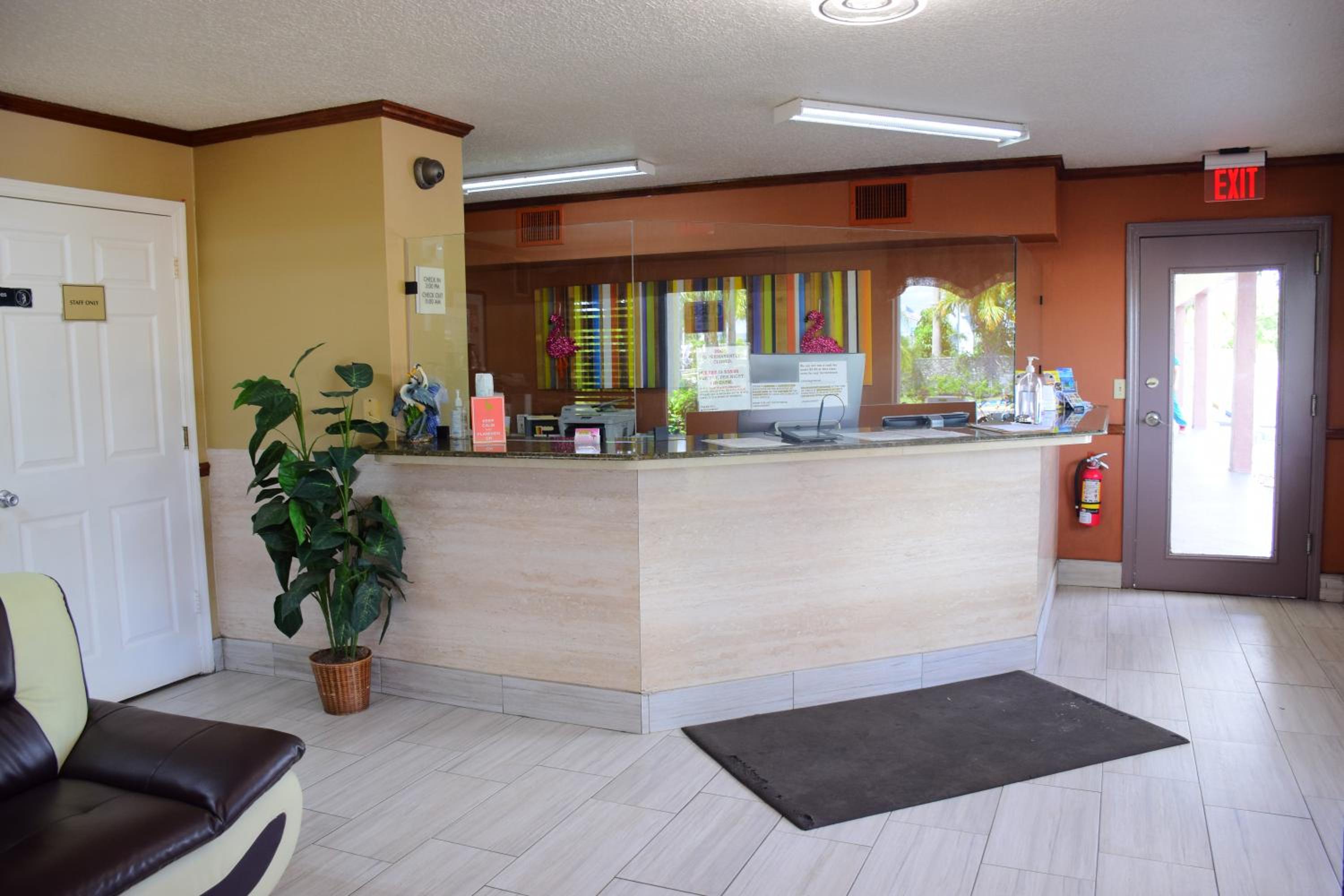 Okeechobee Vacations - Flamingo Motel - Property Image 4