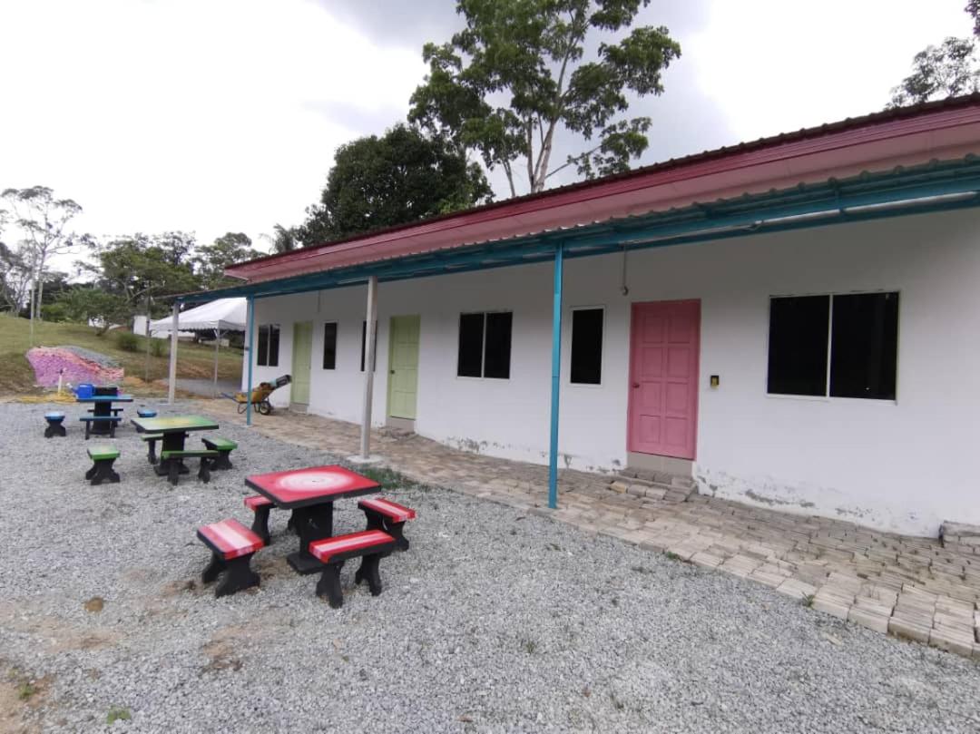 Studio Chalet At Rumah Merah Jambu photo 4