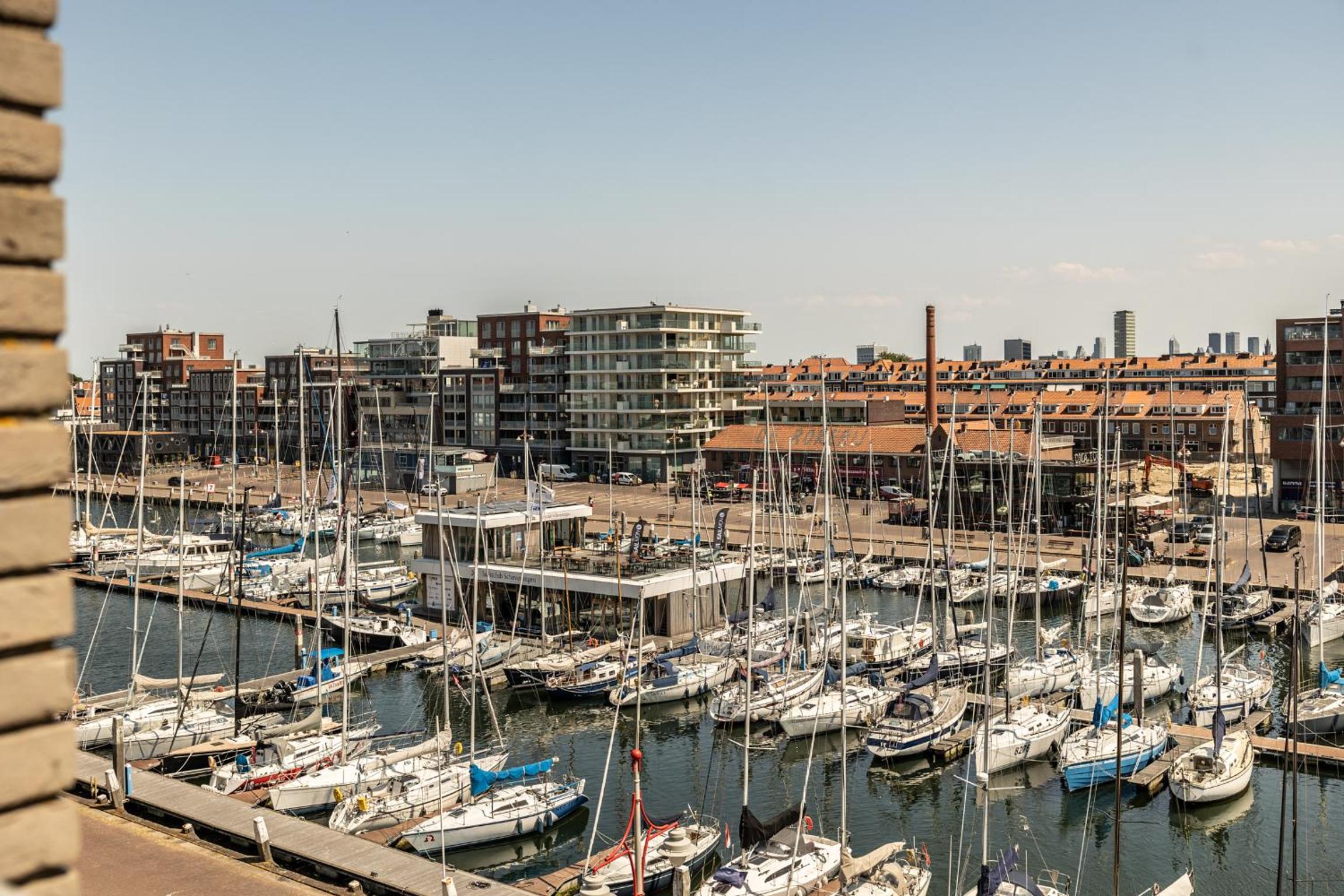 BizStay Harbour III Scheveningen Apartments view 4