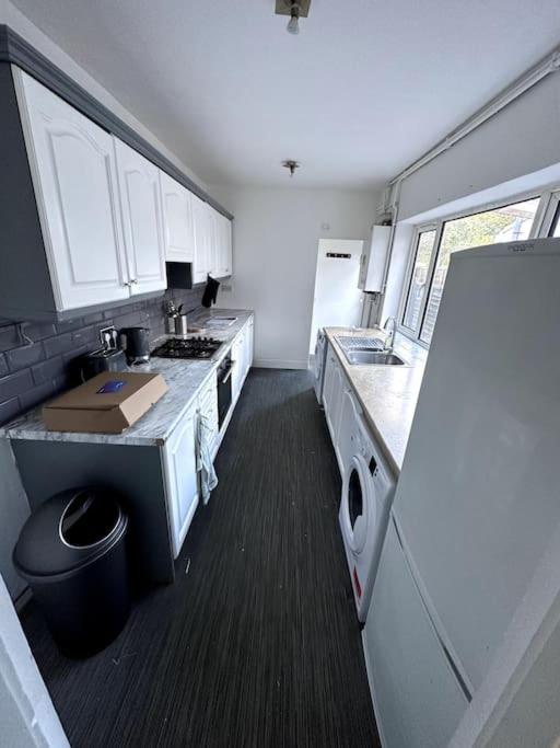 18 min to central London 5 min walk to Abby wood