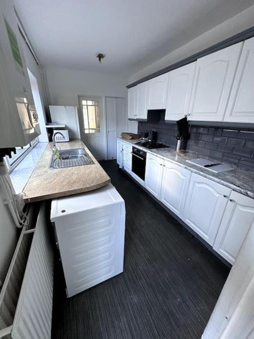 18 min to central London 5 min walk to Abby wood