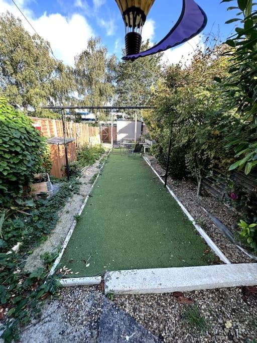 18 min to central London 5 min walk to Abby wood