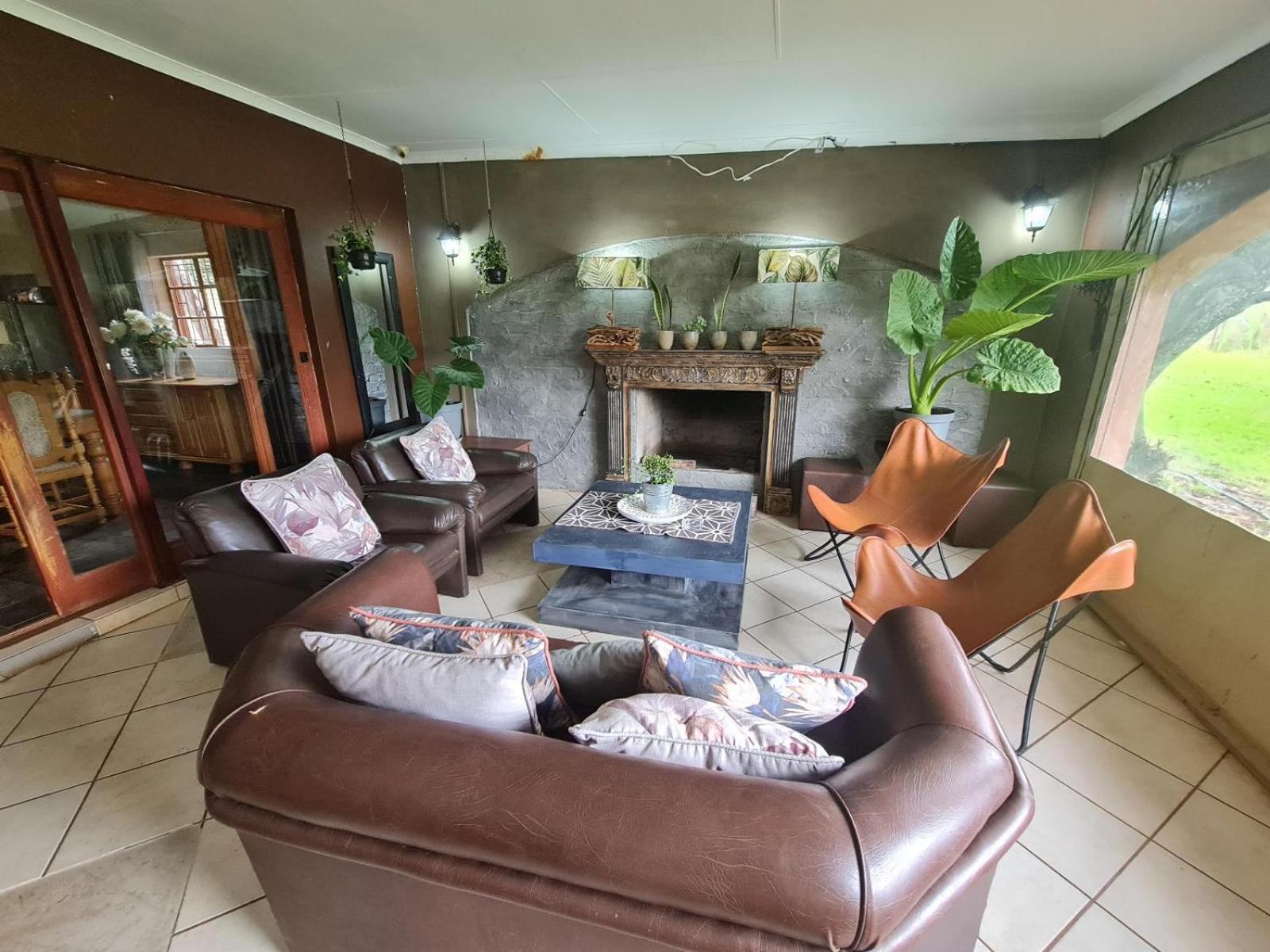 Riverrun Resort Farmhouse view 5