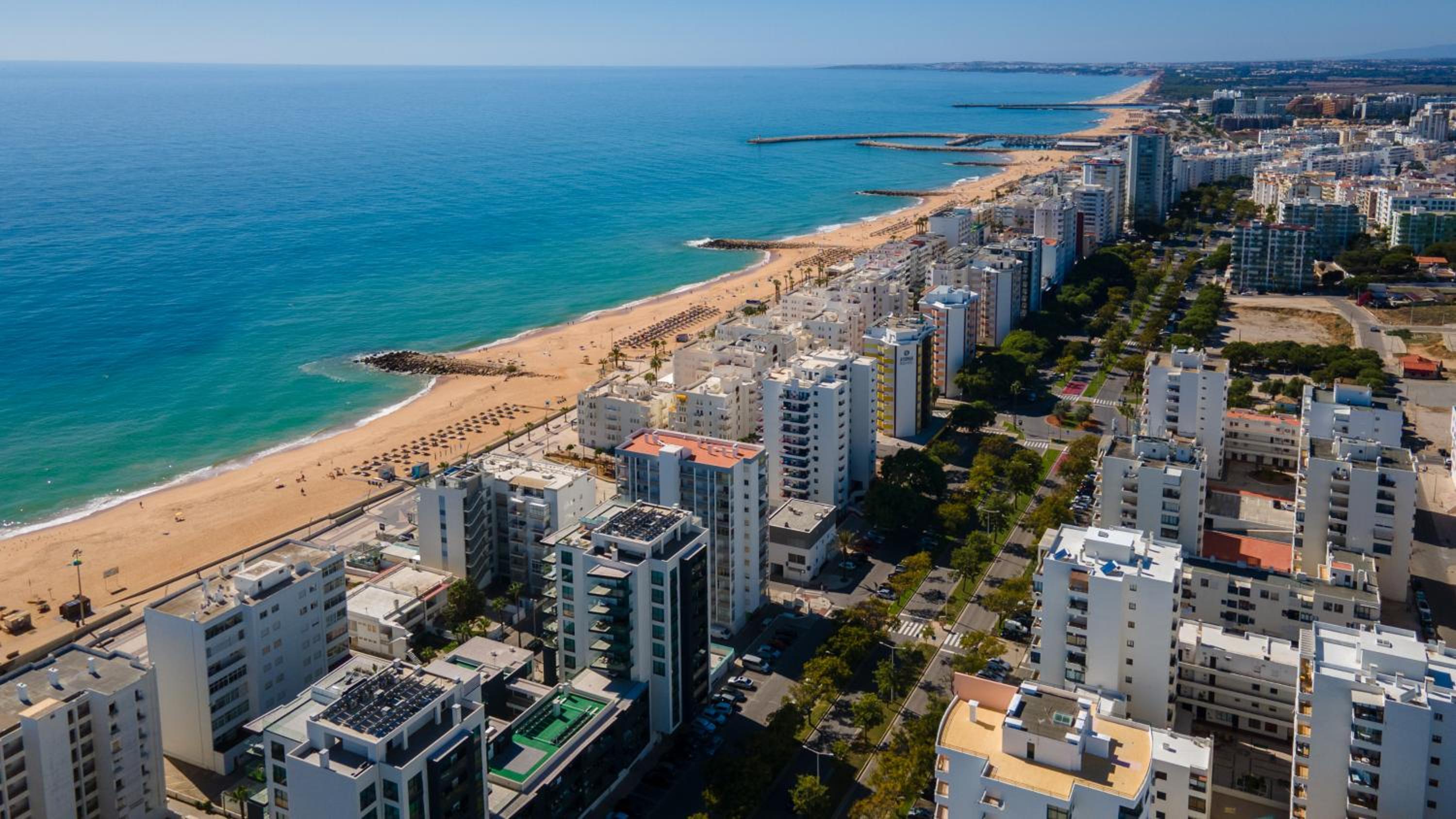 Sea View Apartment W/ Balcony by LovelyStay view 4