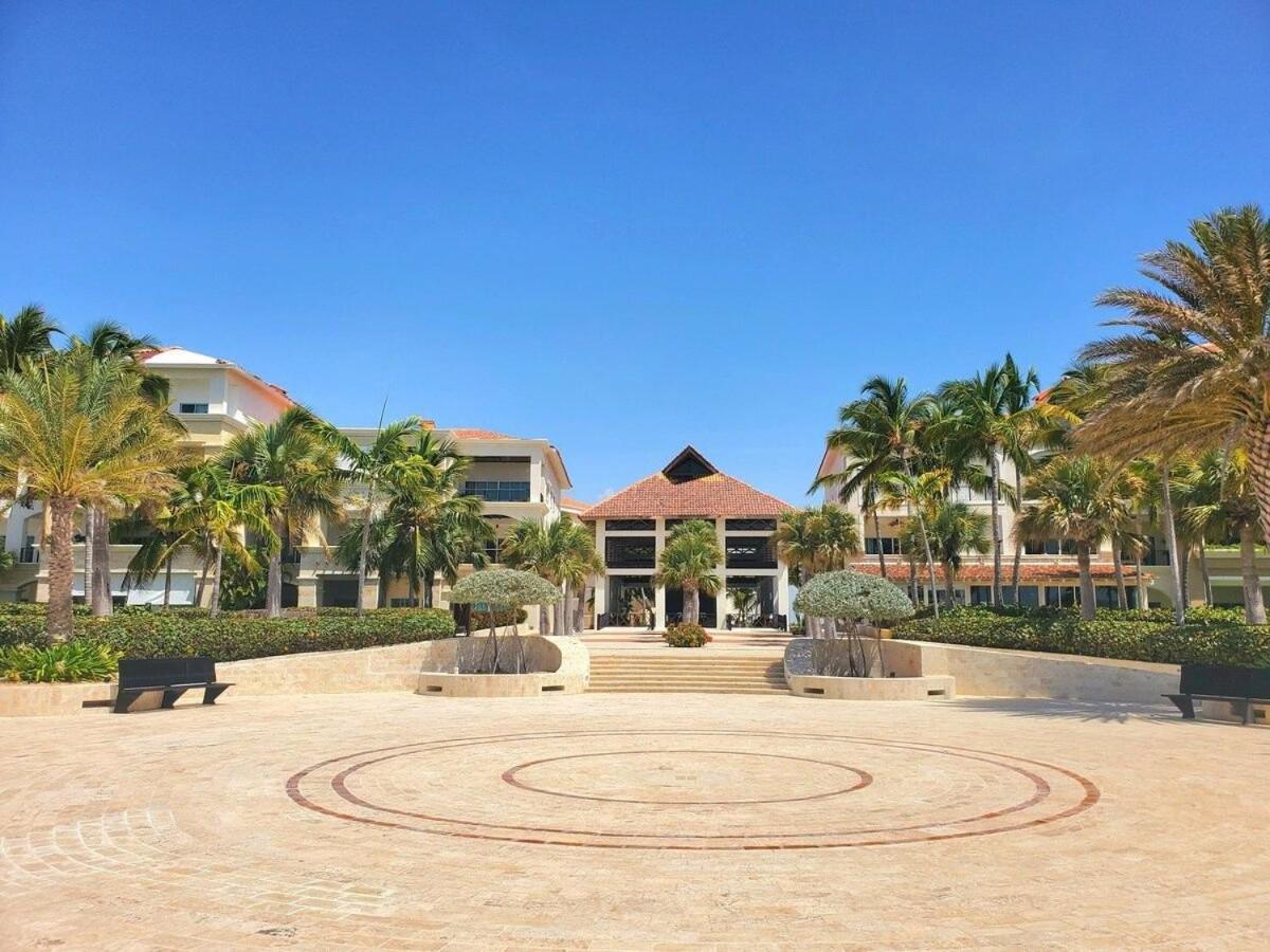 Exclusive beach front apartments in Aquamarina, Cap Cana view 4