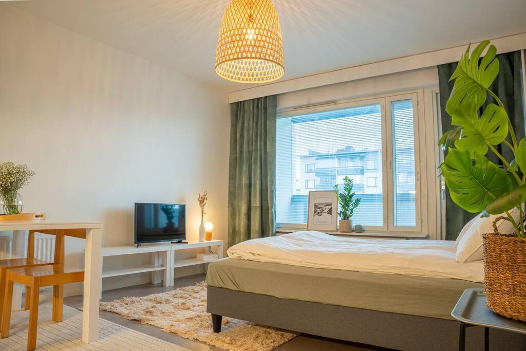 Arctic Downtown Dream: Cozy City Studio