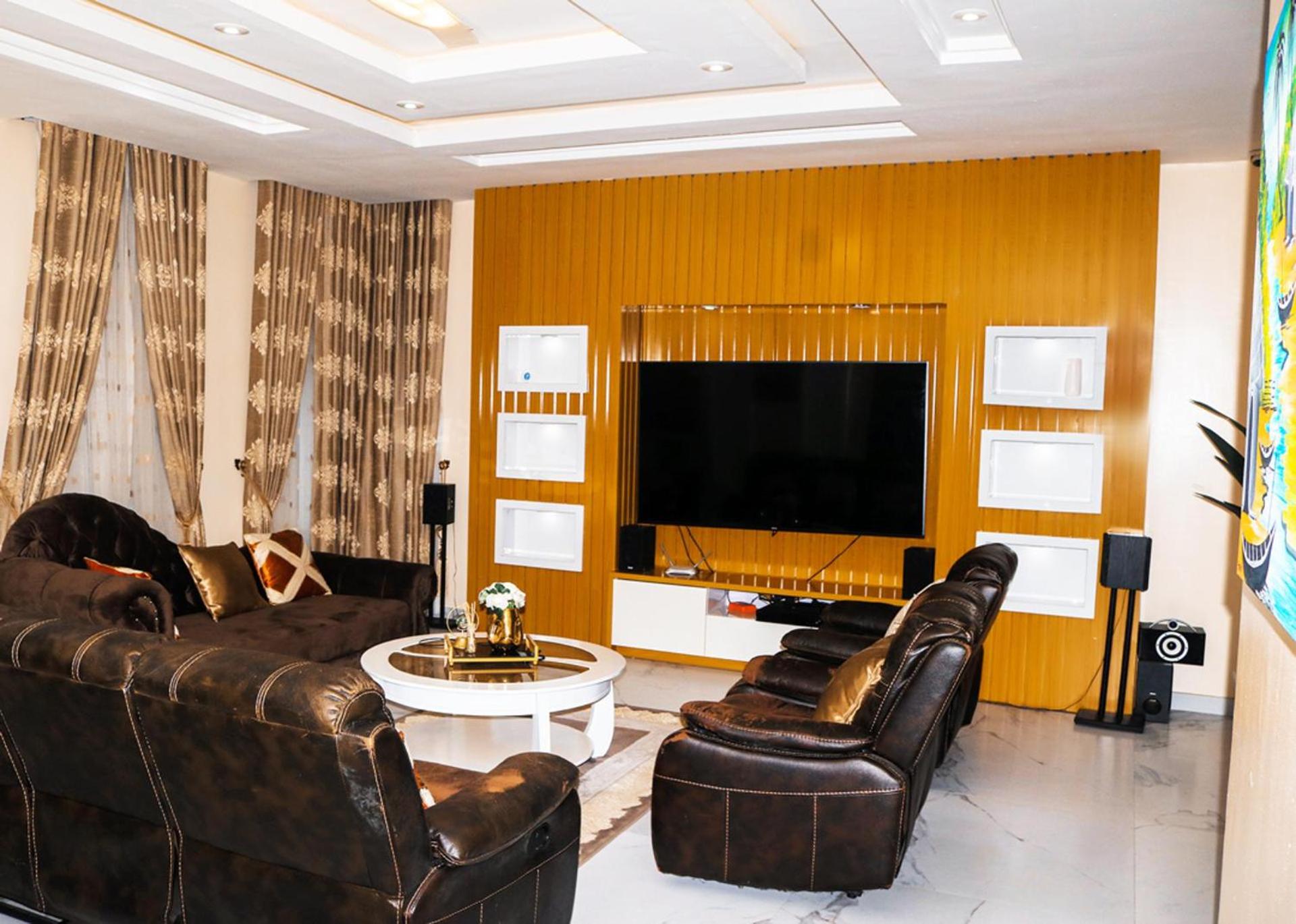 Remarkable 3-Bed Villa in Ajah Ogombo view 4