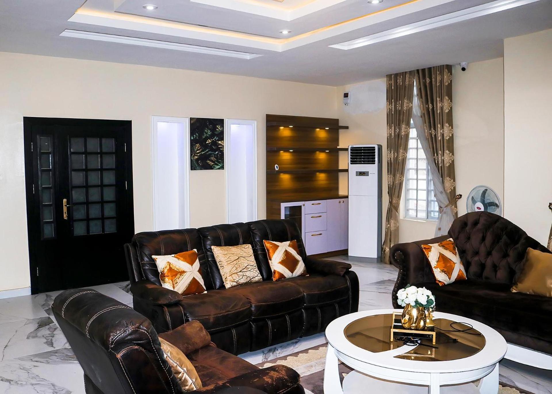 Remarkable 3-Bed Villa in Ajah Ogombo view 5
