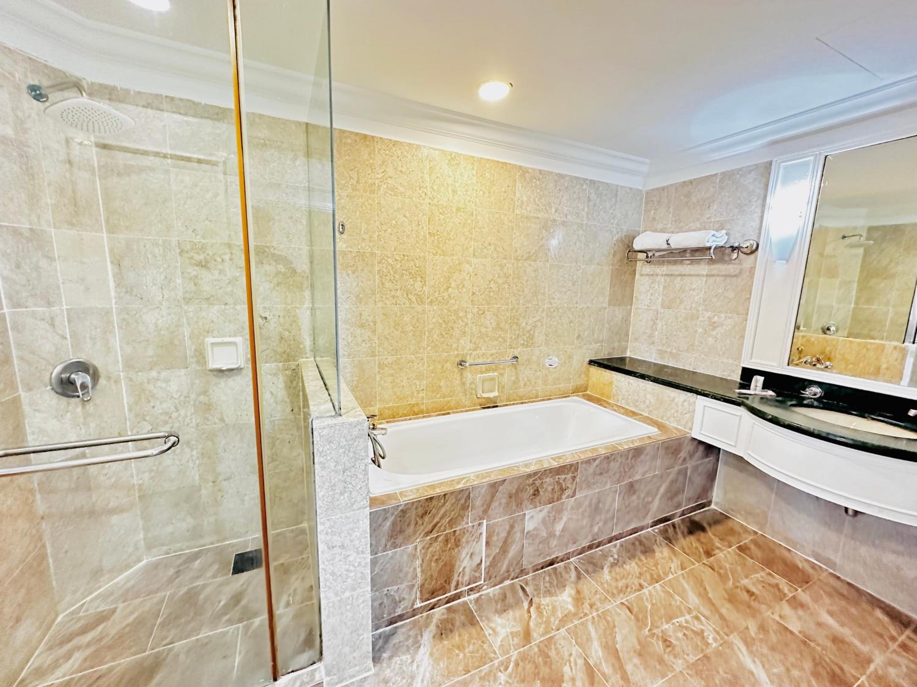 Elements service suite@ Times Square
