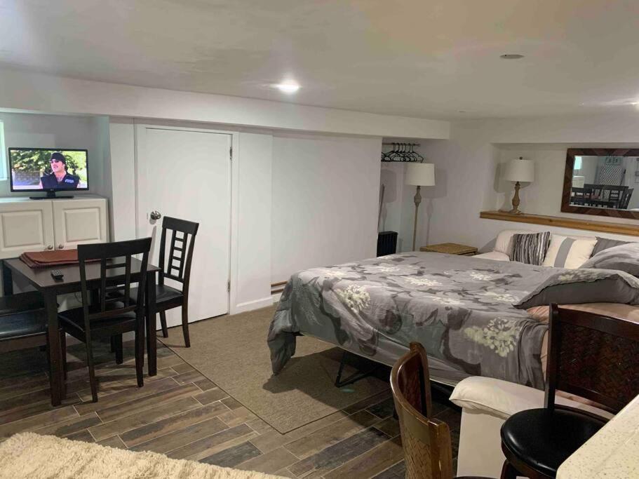 Studio by New York Harbor view 4