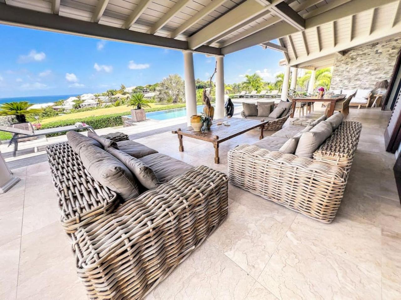 Villa Indigo Pearl, luxury, Orient Bay seaview